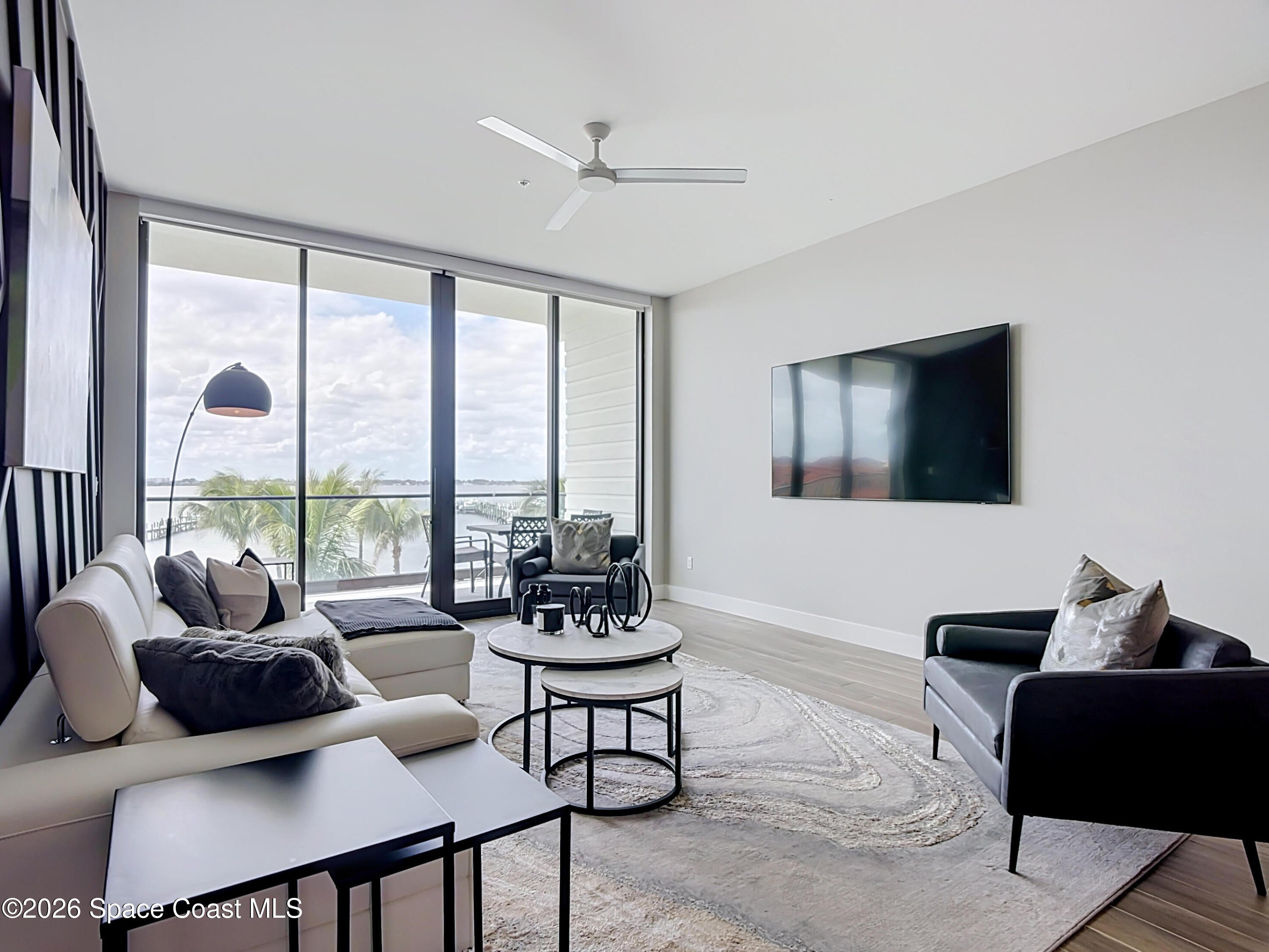 205 Strand Drive 304