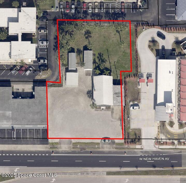 26 W New Haven Avenue