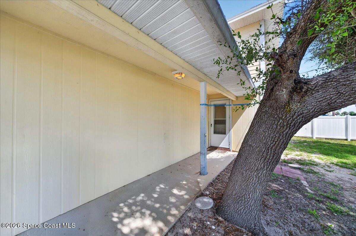 841 E 14th Avenue