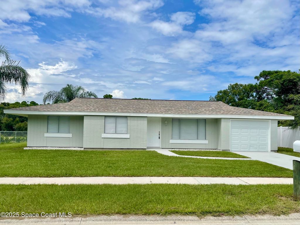 Photo of 1186 Galty Circle NE #6, Palm Bay, FL 32905 (MLS # 1056624)