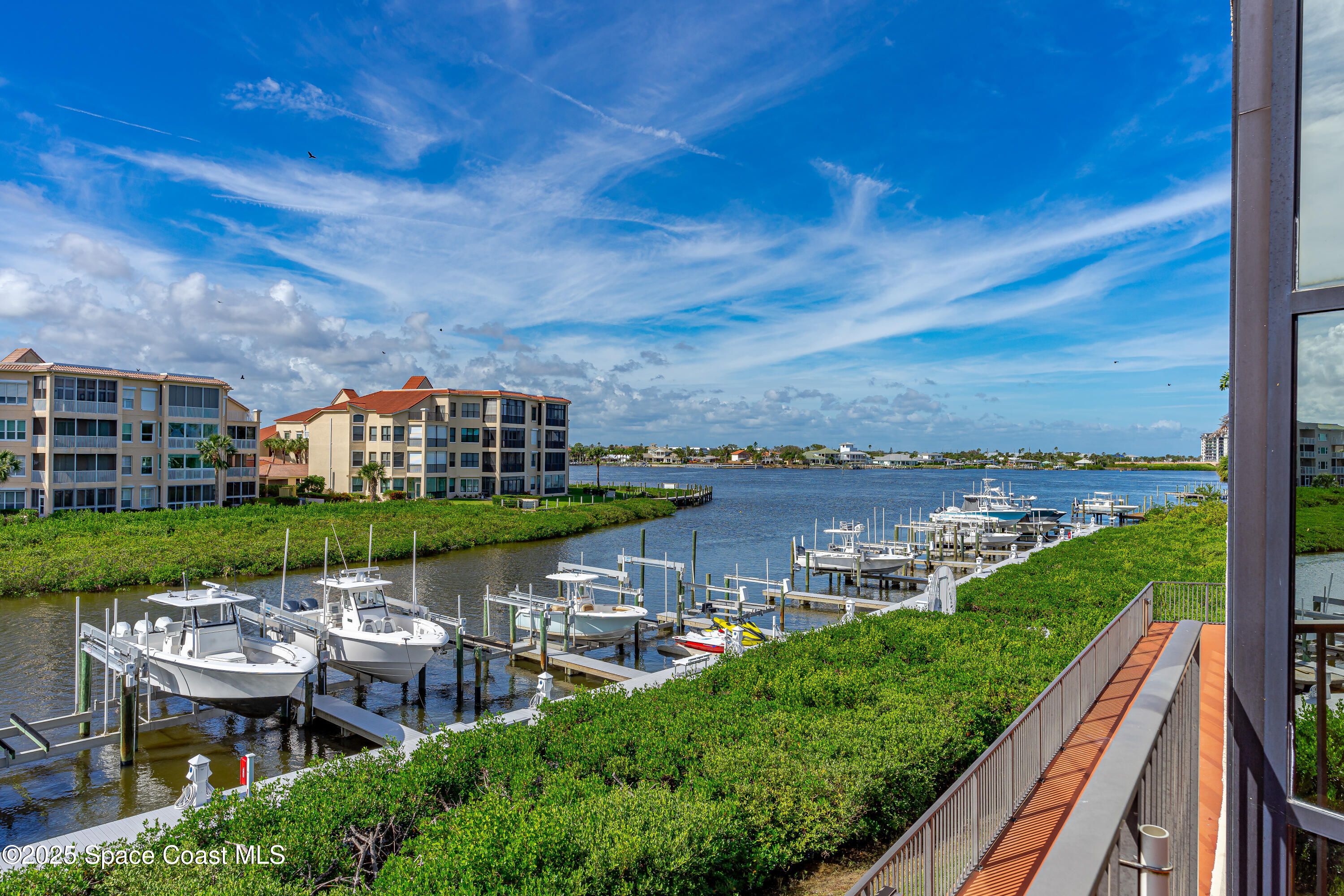 520 S Peninsula Avenue 2c7