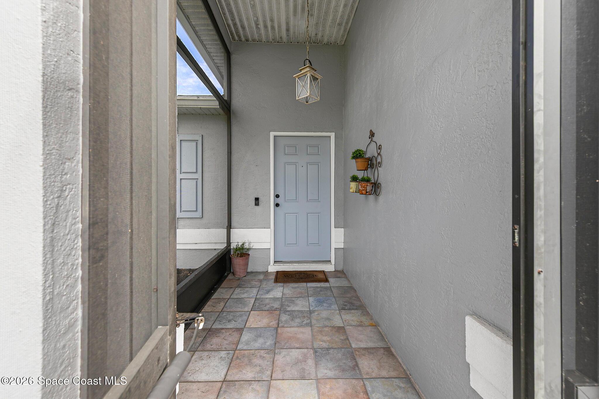 211 Seahorse Circle SE