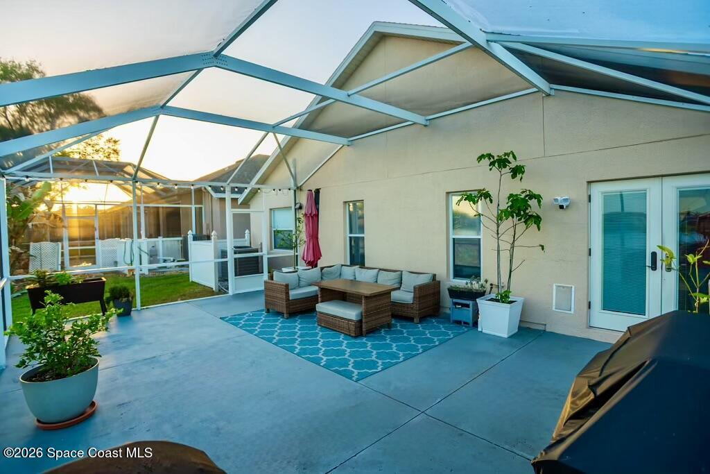 4989 Worthington Circle