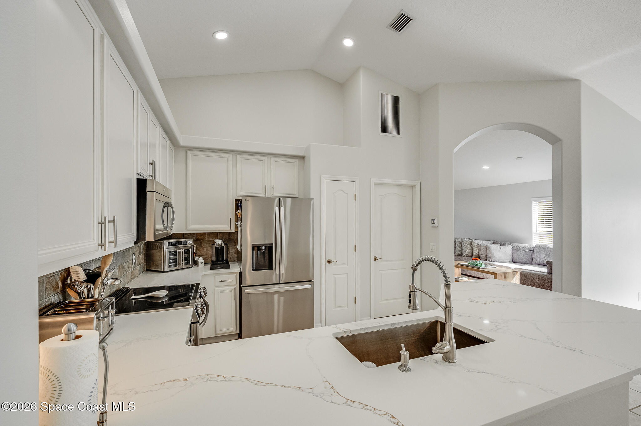 4989 Worthington Circle