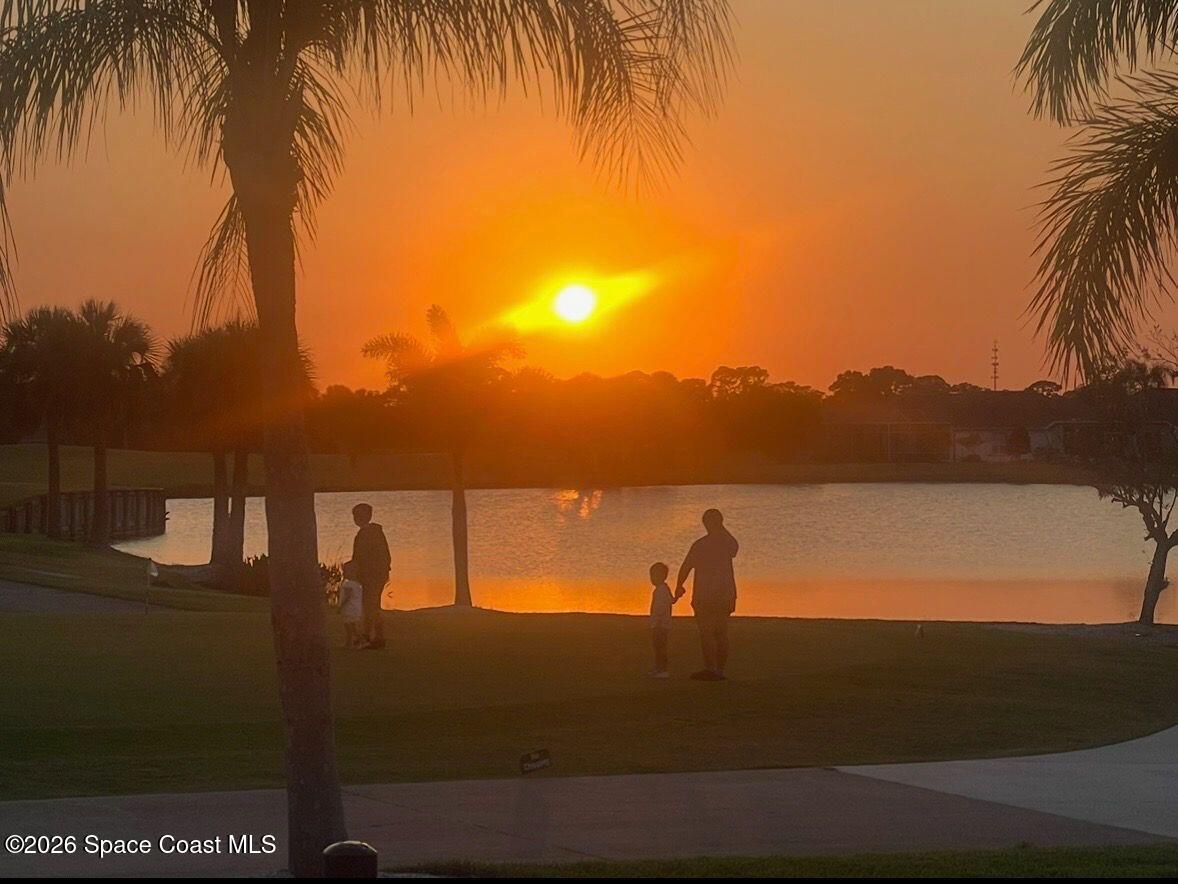 4989 Worthington Circle