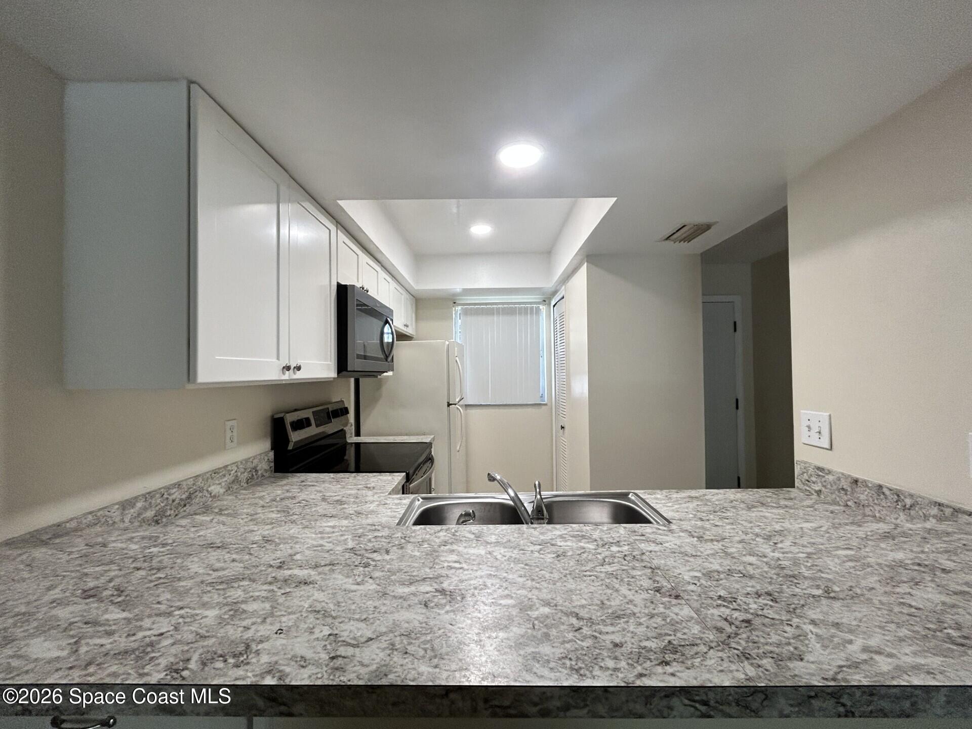 3051 Sir Hamilton Circle 8