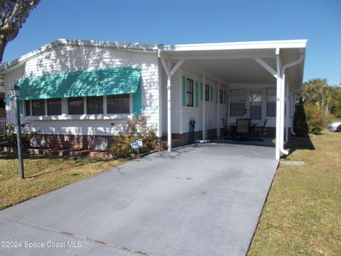 A home in Barefoot Bay