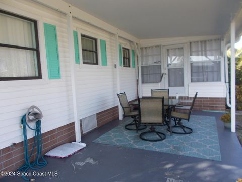 A home in Barefoot Bay