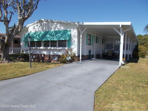 A home in Barefoot Bay