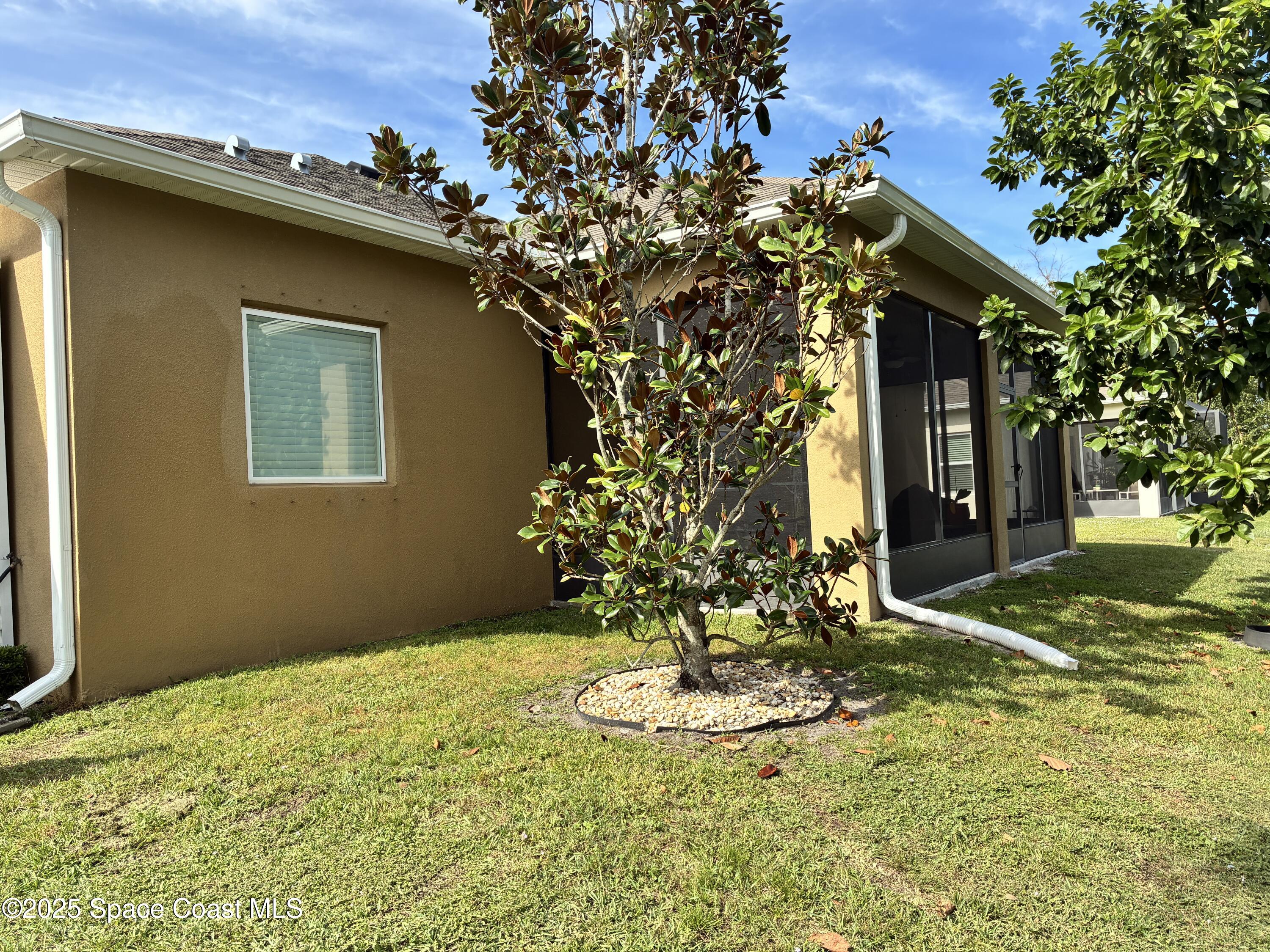 1037 Gardenia Street