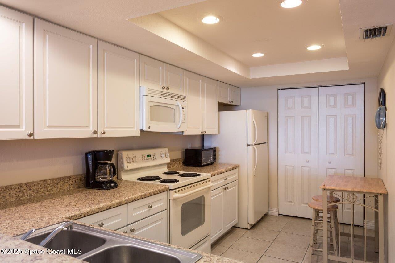 2055 Highway A1a 103