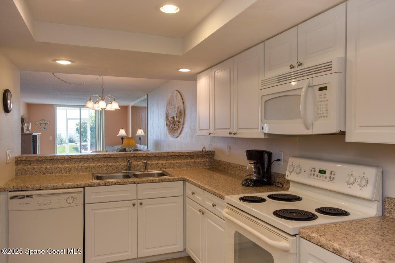 2055 Highway A1a 103