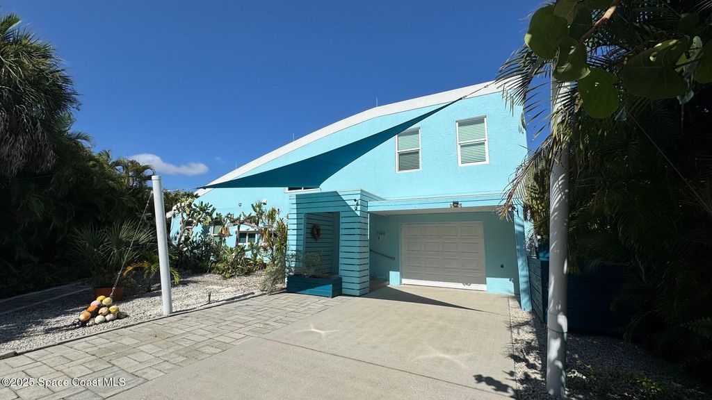Photo of 7144 Floridana Avenue, Melbourne Beach, FL 32951 (MLS # 1059979)