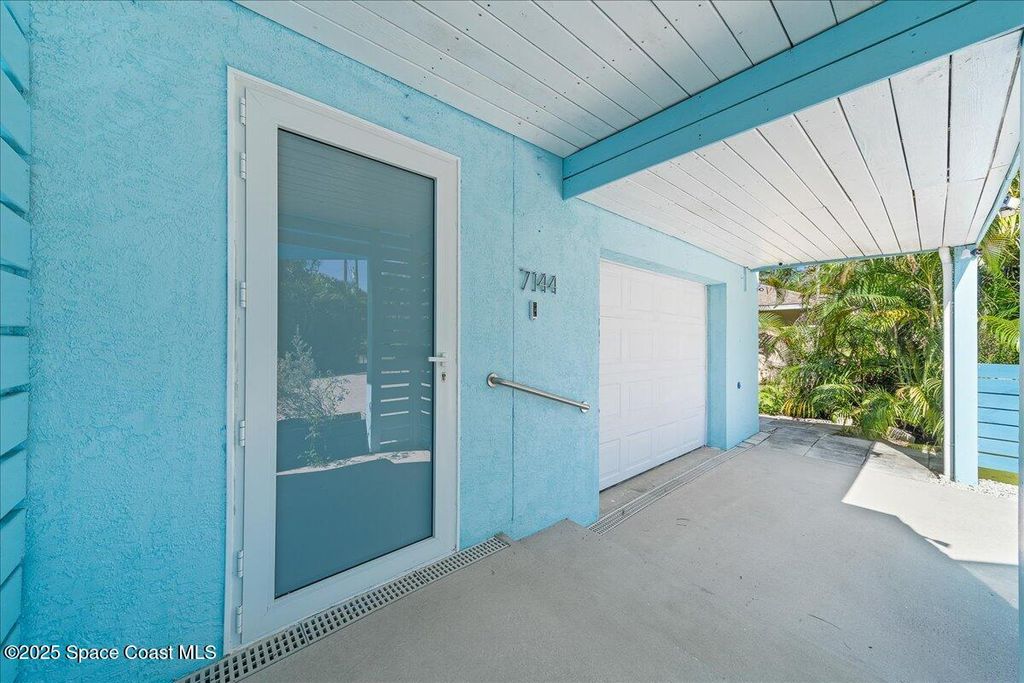 Photo of 7144 Floridana Avenue, Melbourne Beach, FL 32951 (MLS # 1059979)