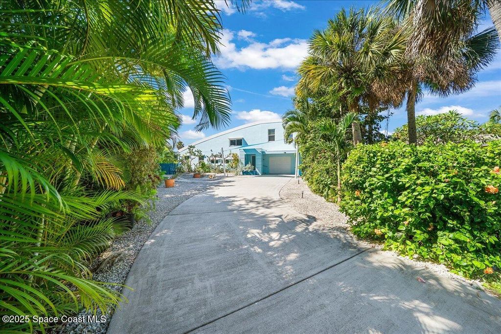 Photo of 7144 Floridana Avenue, Melbourne Beach, FL 32951 (MLS # 1059979)