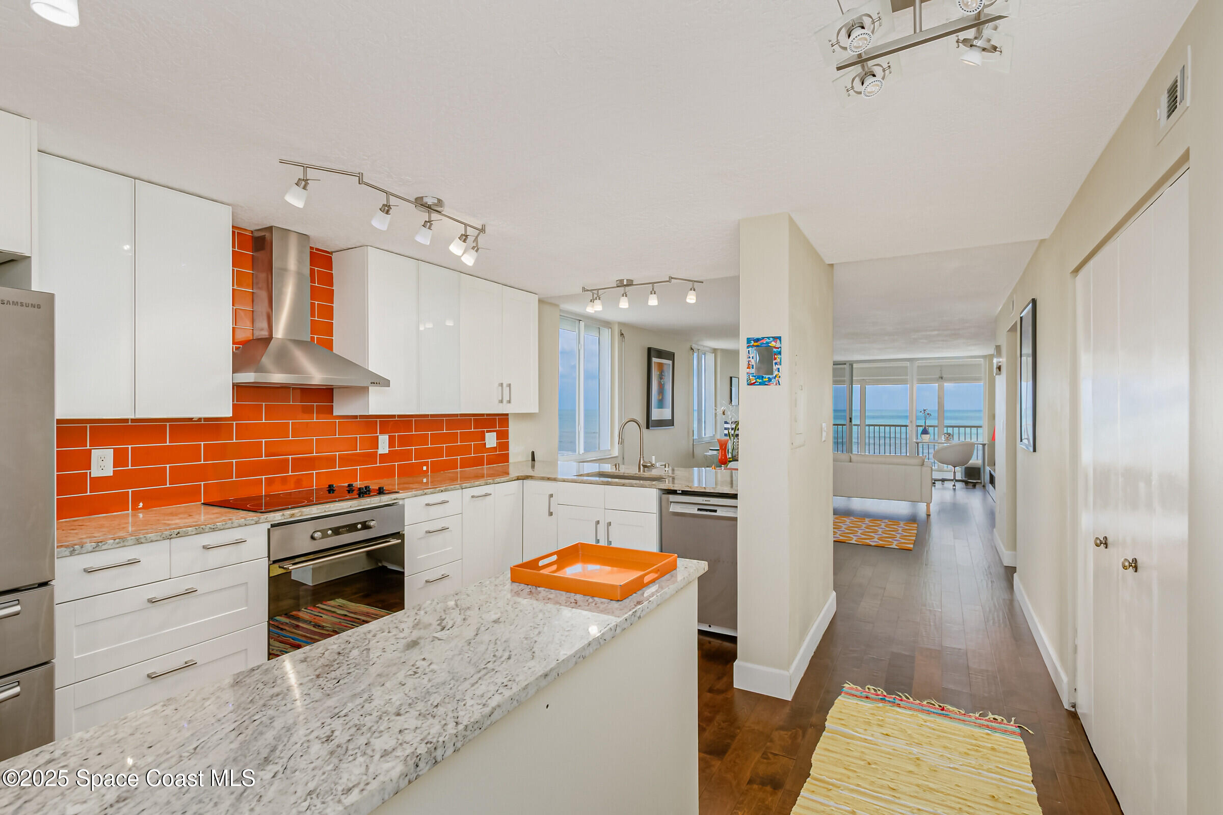 1555 N Highway A1a 201
