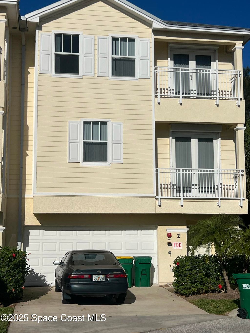 listing image 0