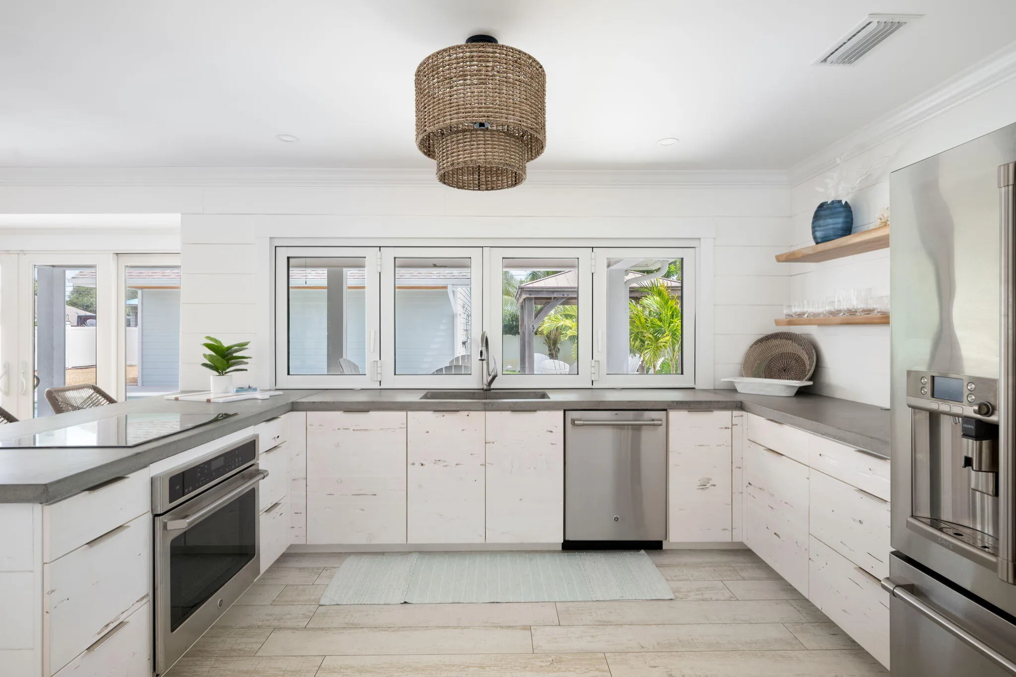 Vero Beach, Florida 32963, United States, 3 Bedrooms Bedrooms, ,3 BathroomsBathrooms,Residential,Active,52739