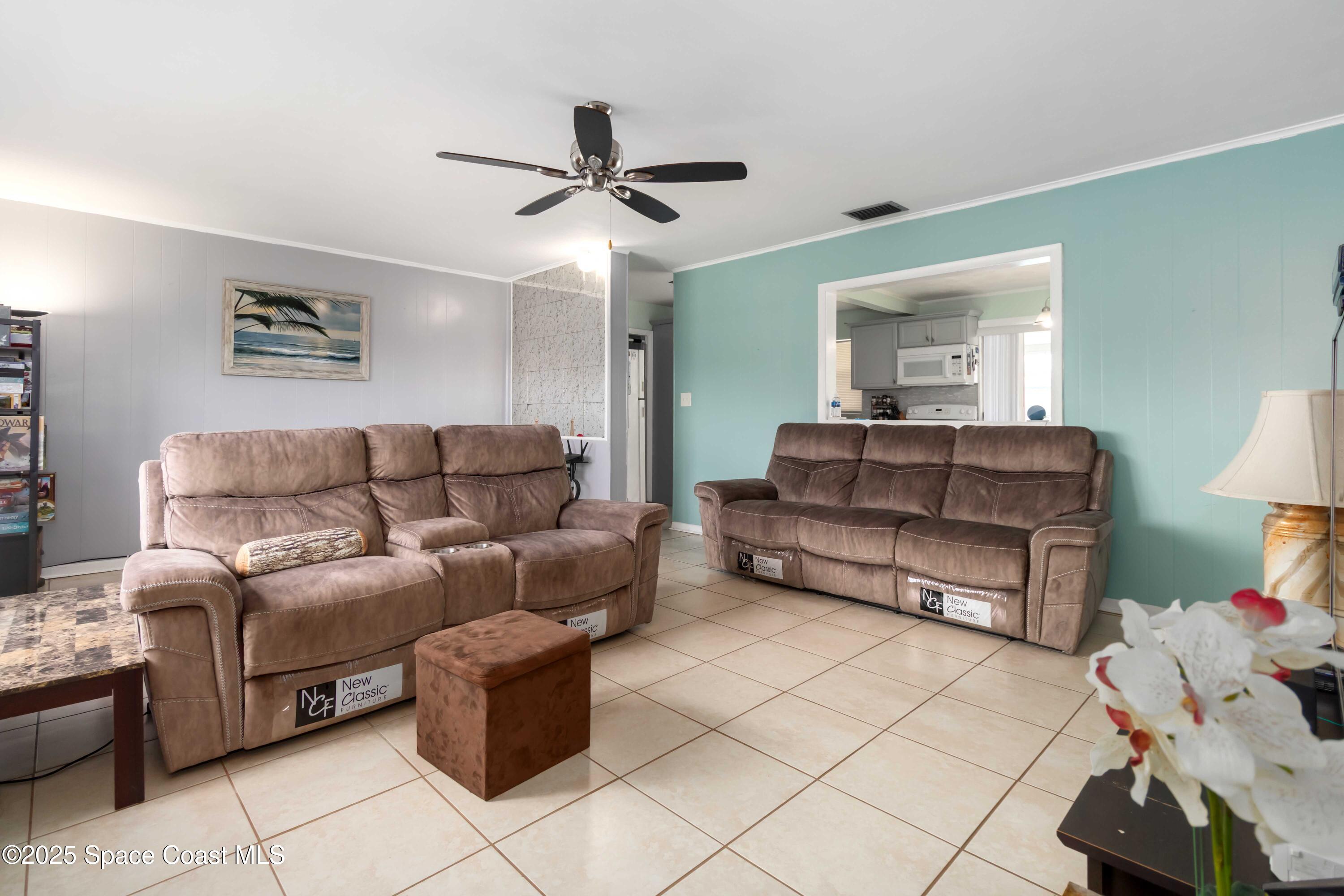 1050 W Highland Drive