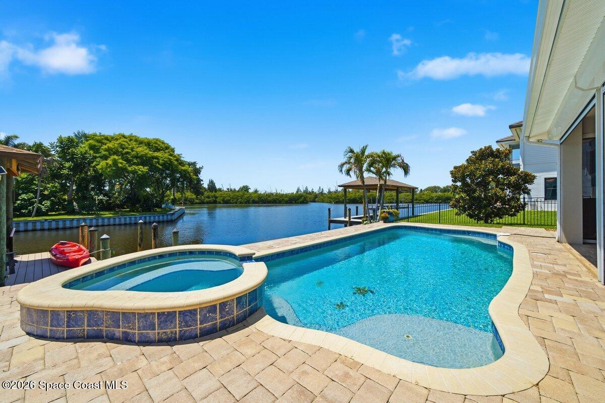 411 Hiawatha Way