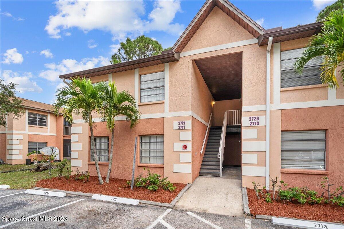 2721 Pinewood Drive NE 4