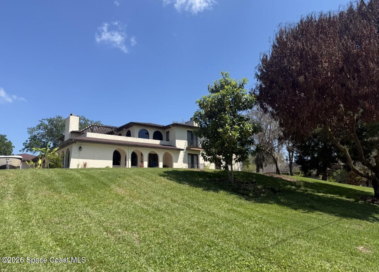 3900 Hidden Hills Drive