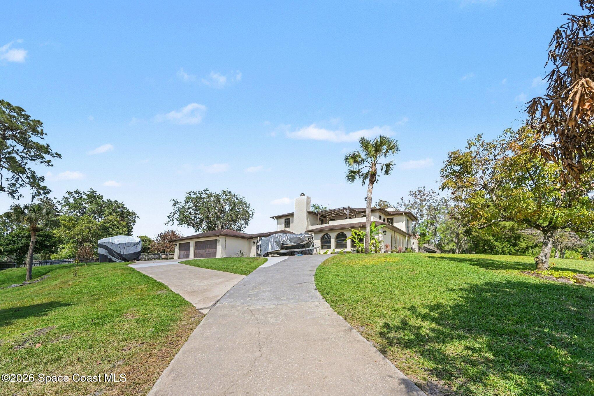 3900 Hidden Hills Drive