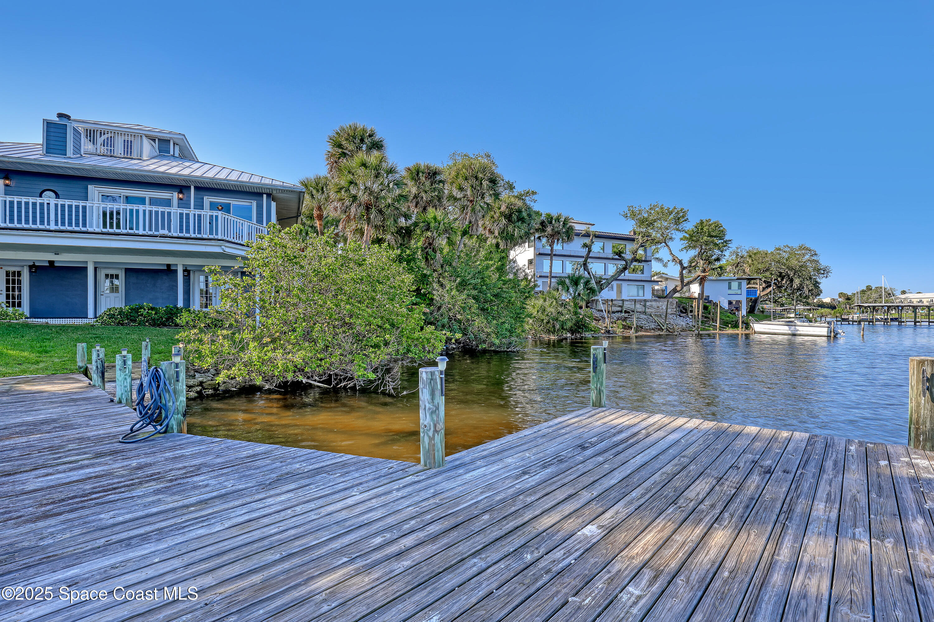 940 W Whitmire Drive