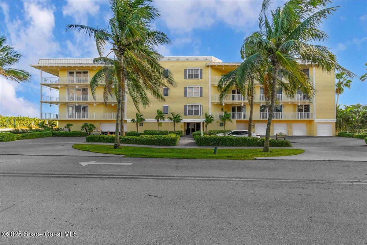 1 Eighth Avenue 1403