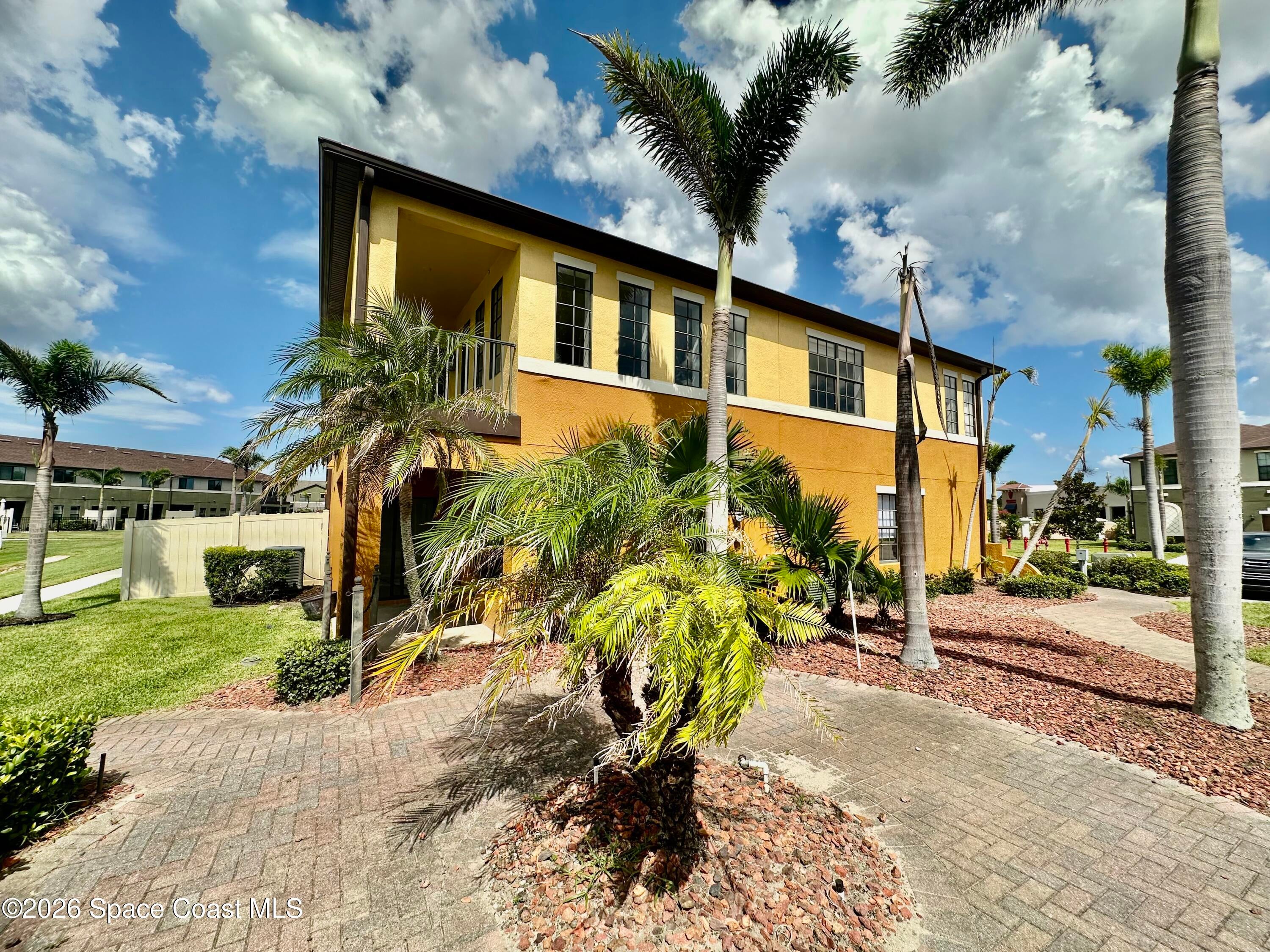 1310 Lara Circle 101