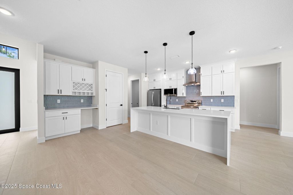 Photo of 1759 Sand Road SE, Palm Bay, FL 32909 (MLS # 1058931)