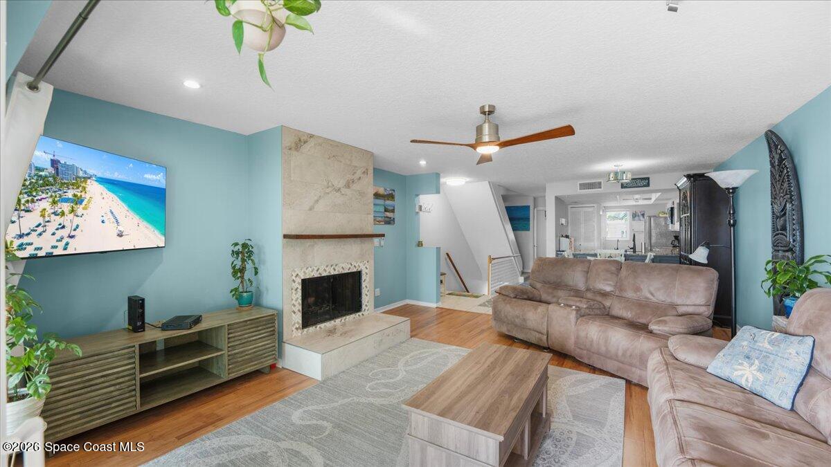 5087 Riveredge Drive #2