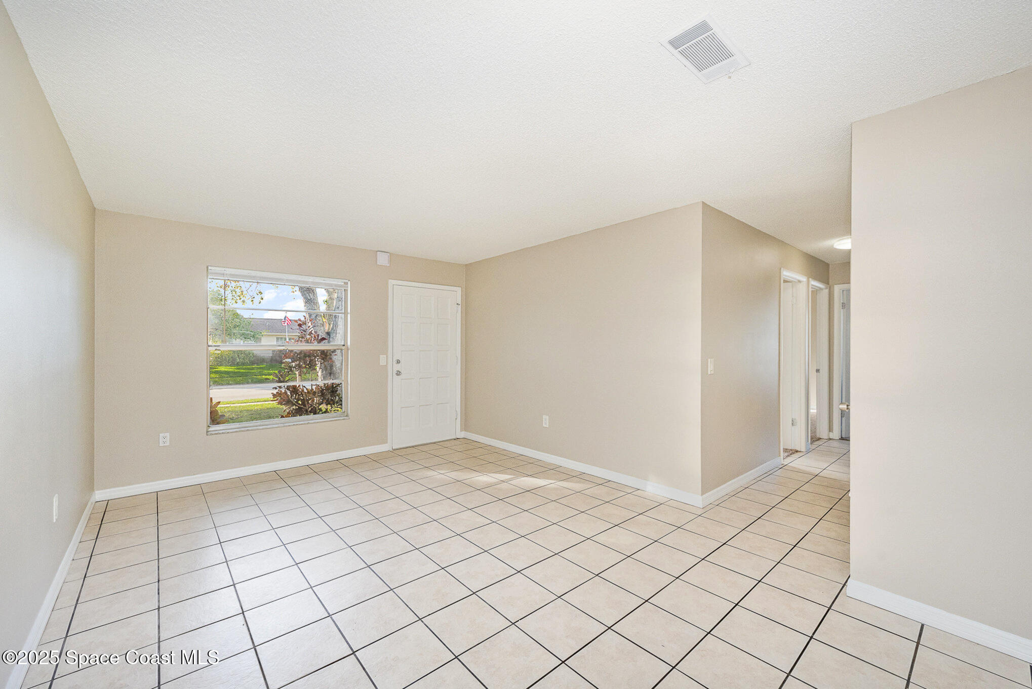 886 Westport Drive