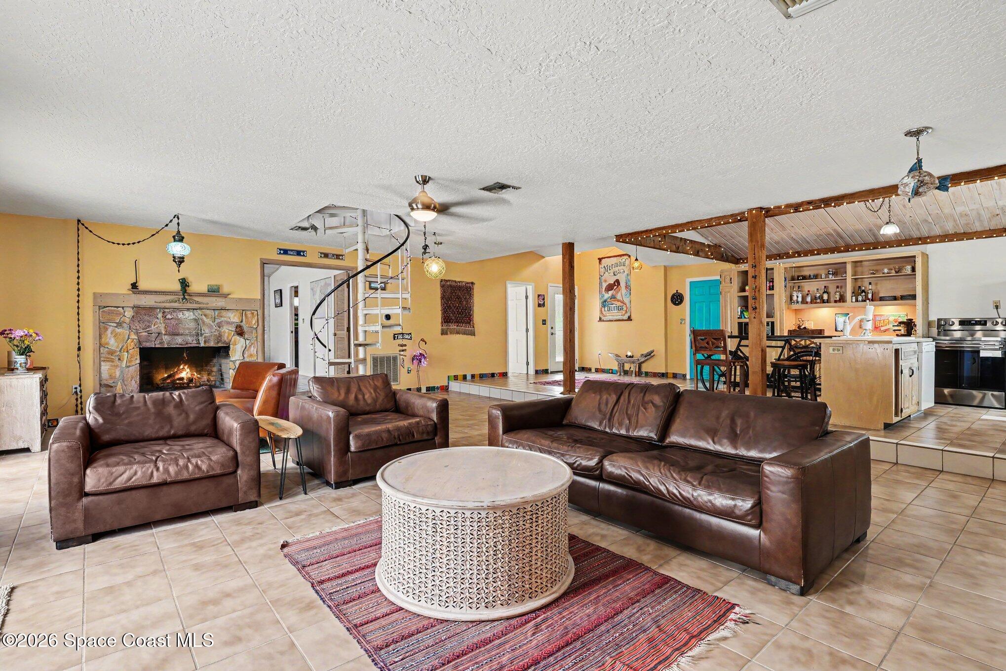 315 E Central Boulevard