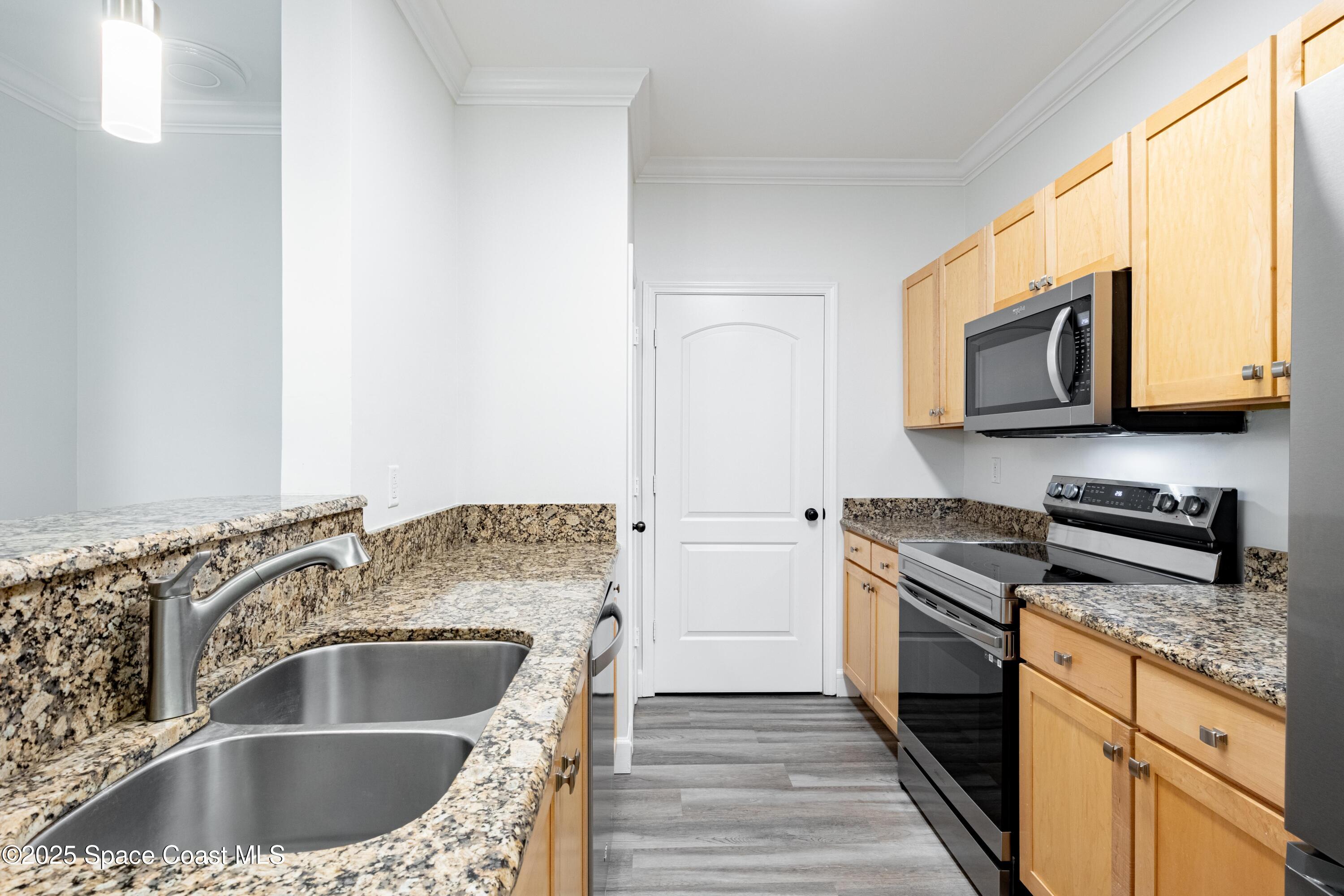 6421 Borasco Drive 3208