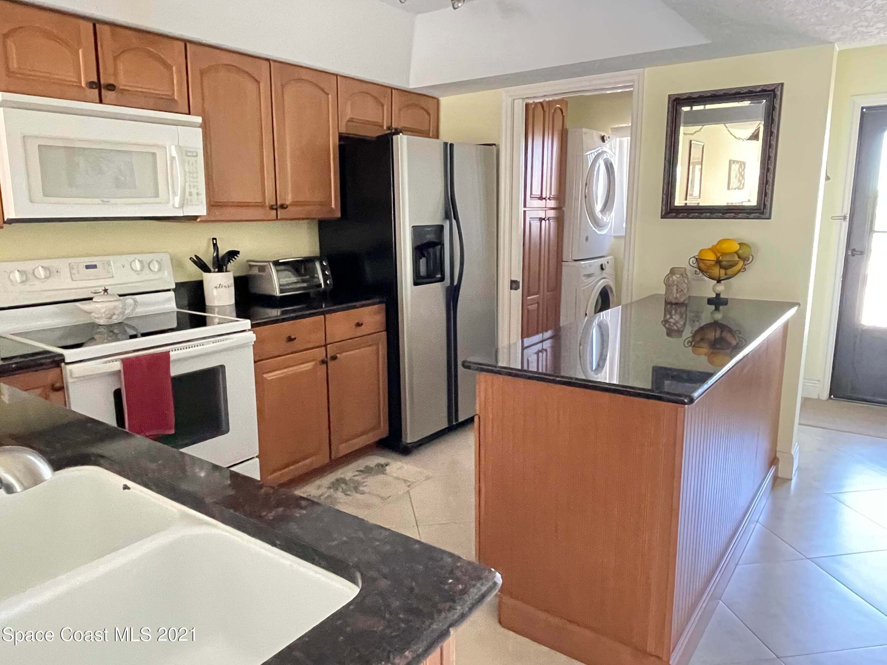 8494 Ridgewood Avenue 4302