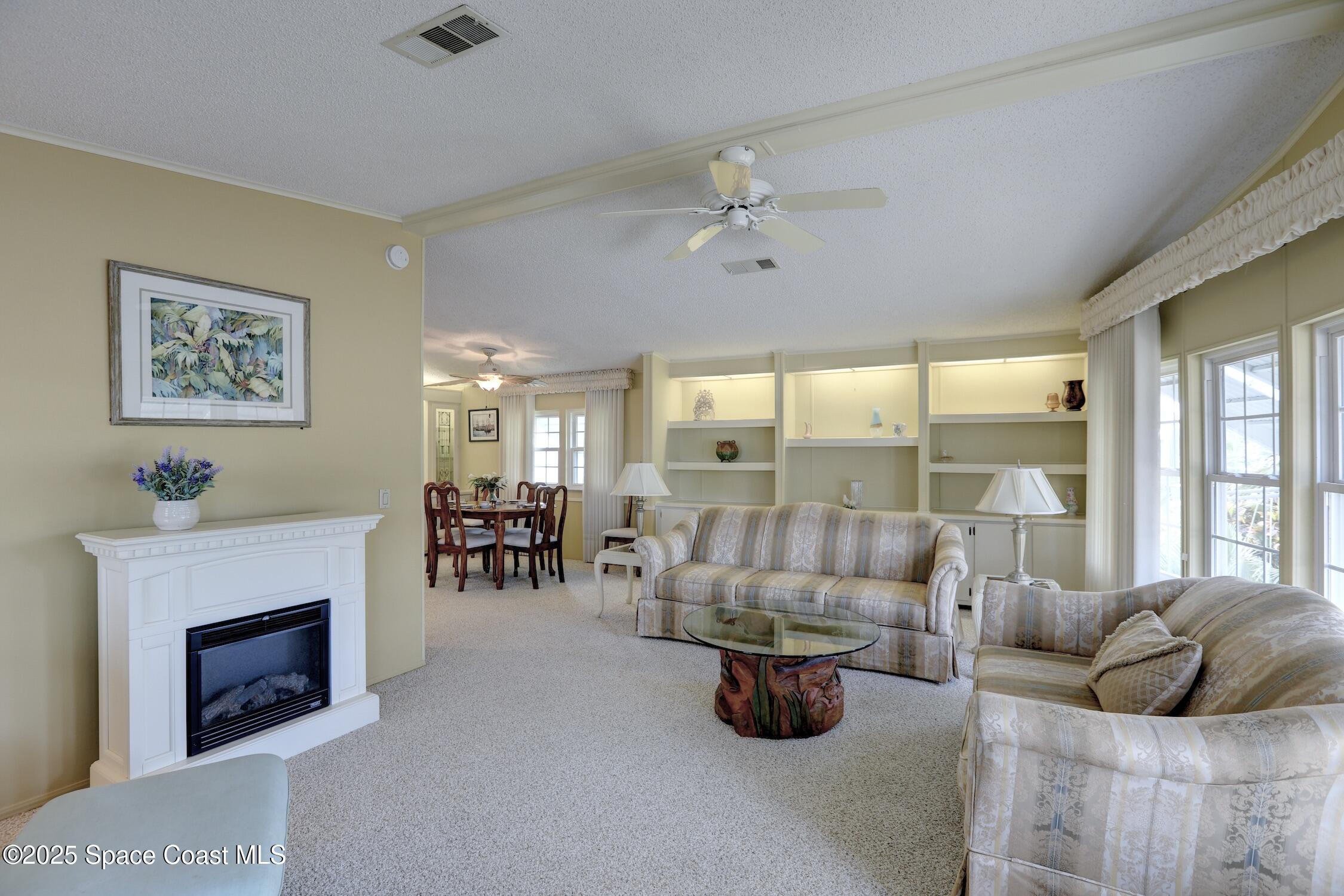 931 Jacaranda Drive