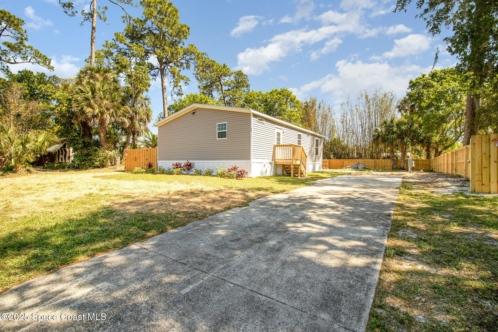 31 Annette Drive