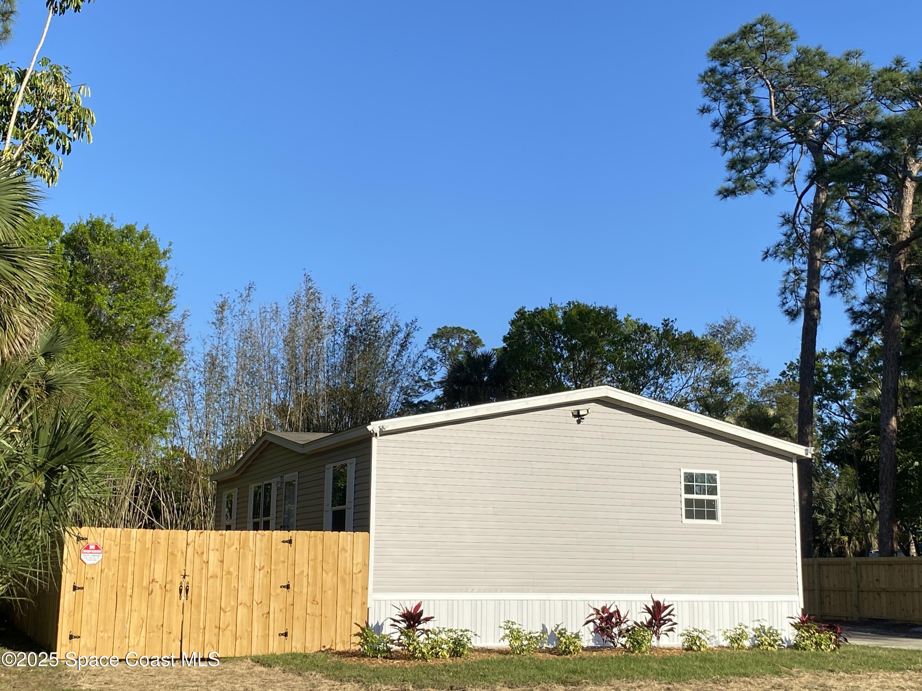 31 Annette Drive