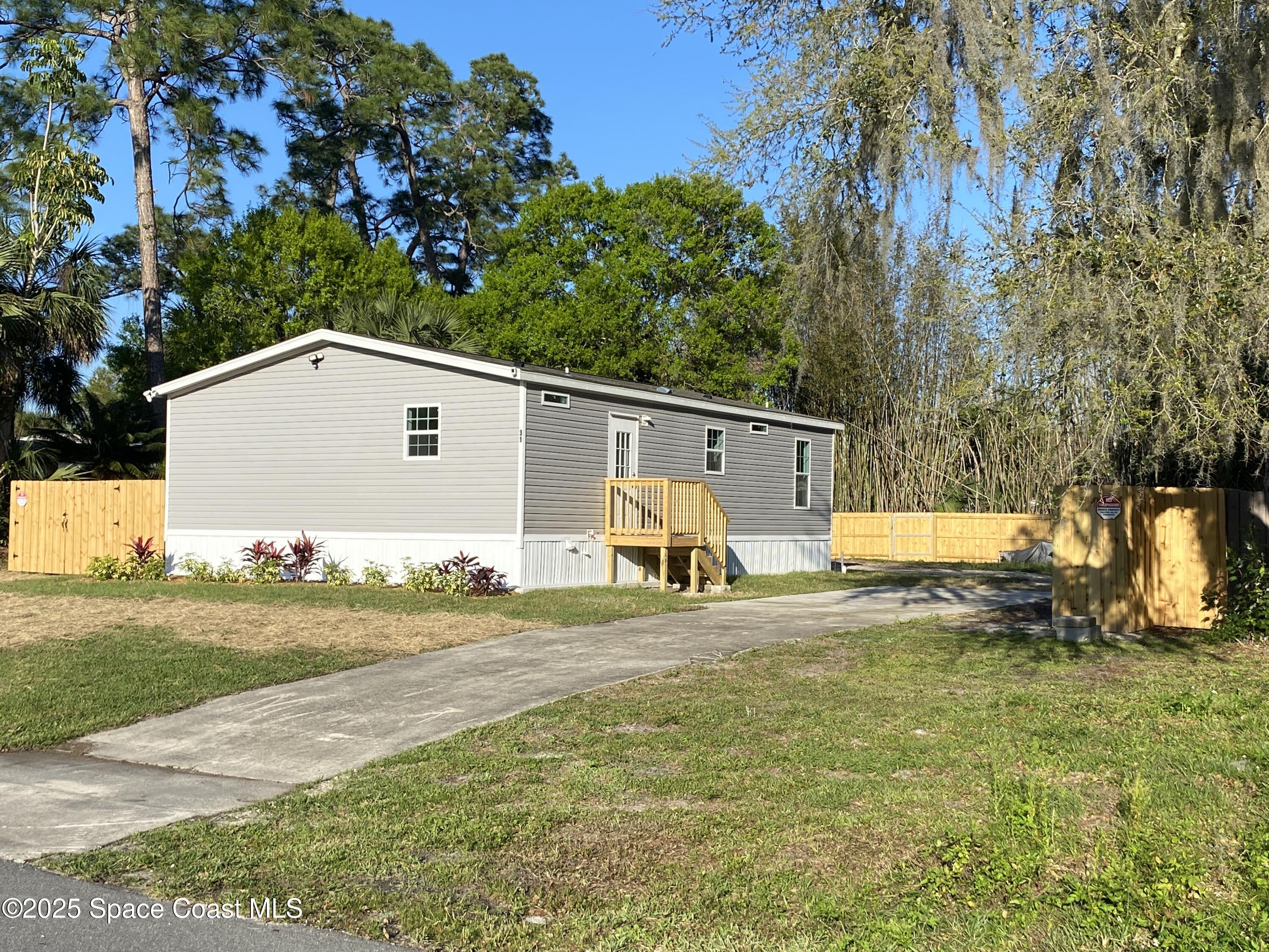 31 Annette Drive