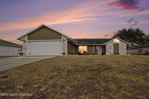 435 NE Delmonico Street NE Palm Bay FL 32907