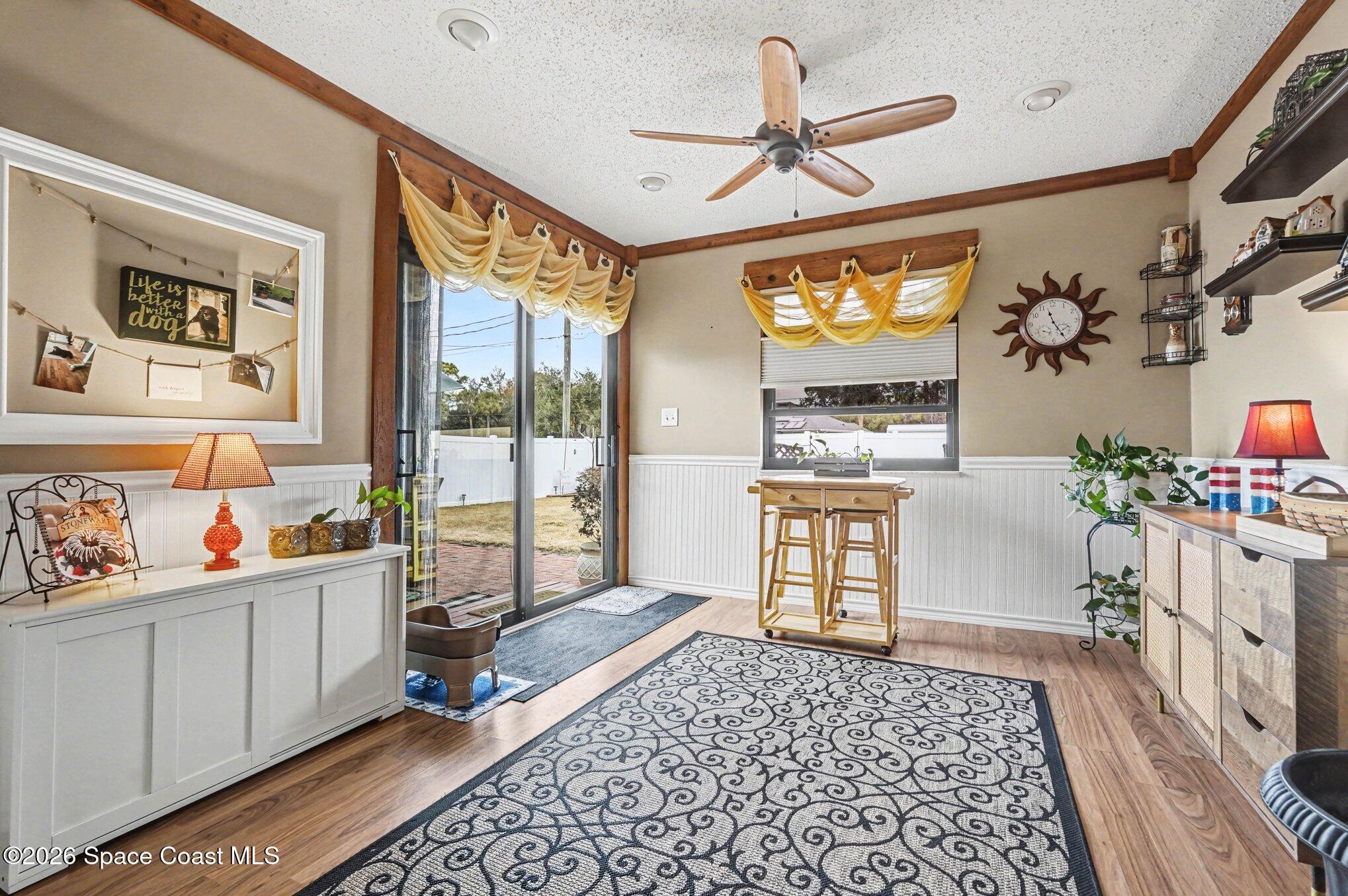 435 NE Delmonico Street NE