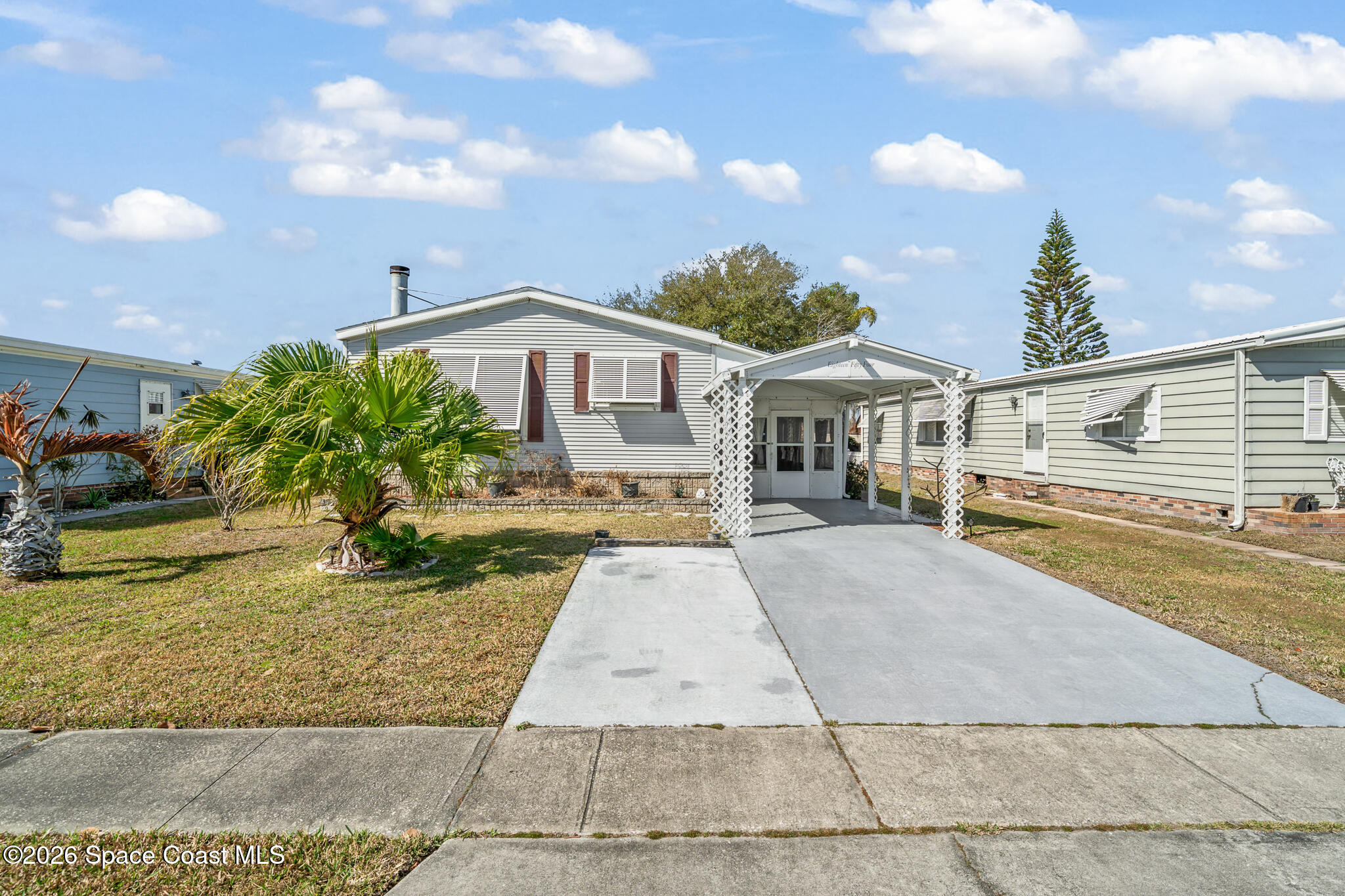 1854 Mango Street NE