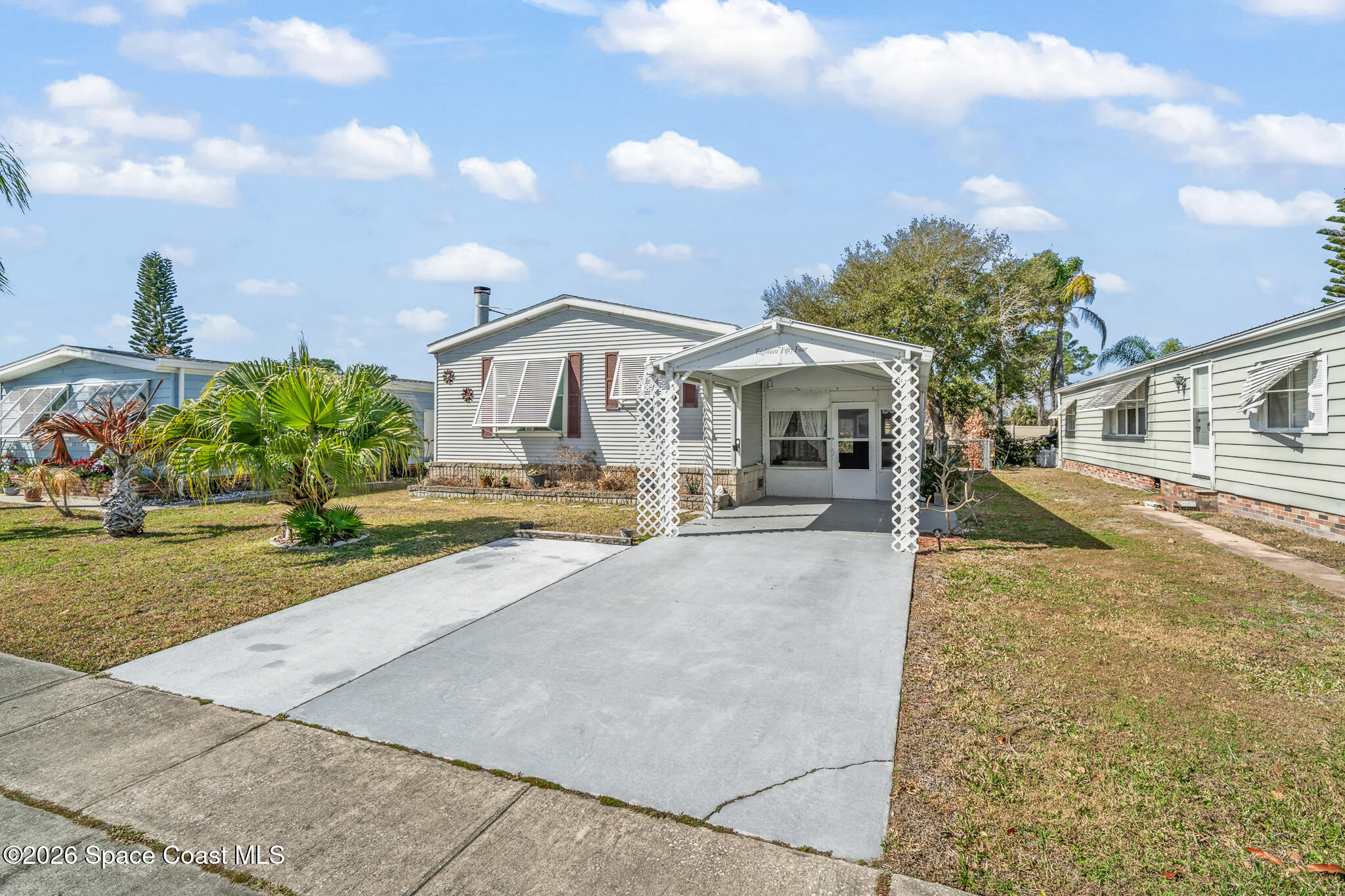 1854 Mango Street NE