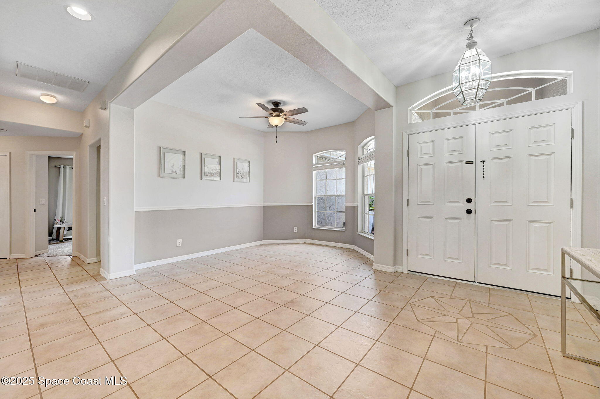 1745 Curlew Court