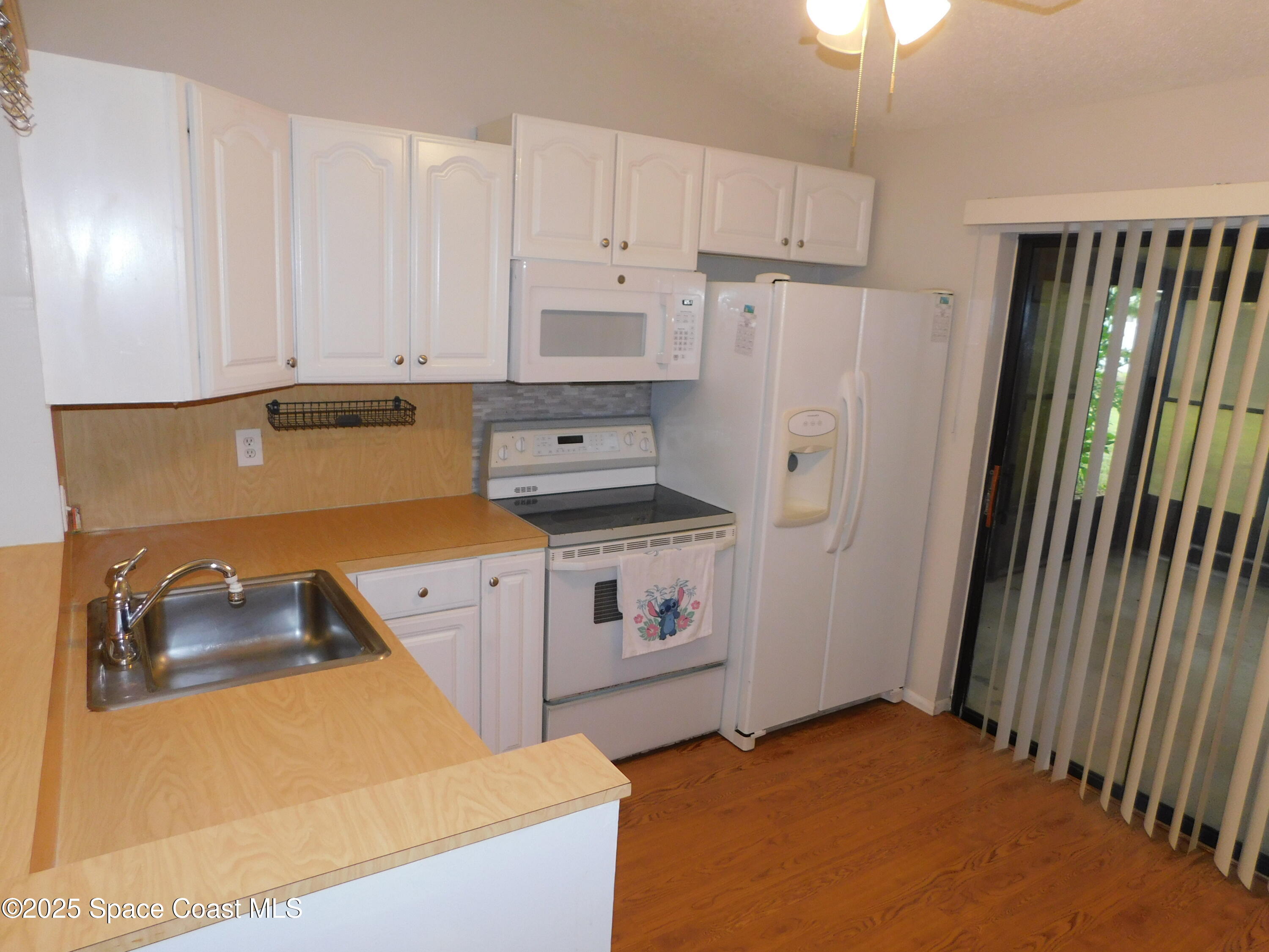 1679 Cardinal Court