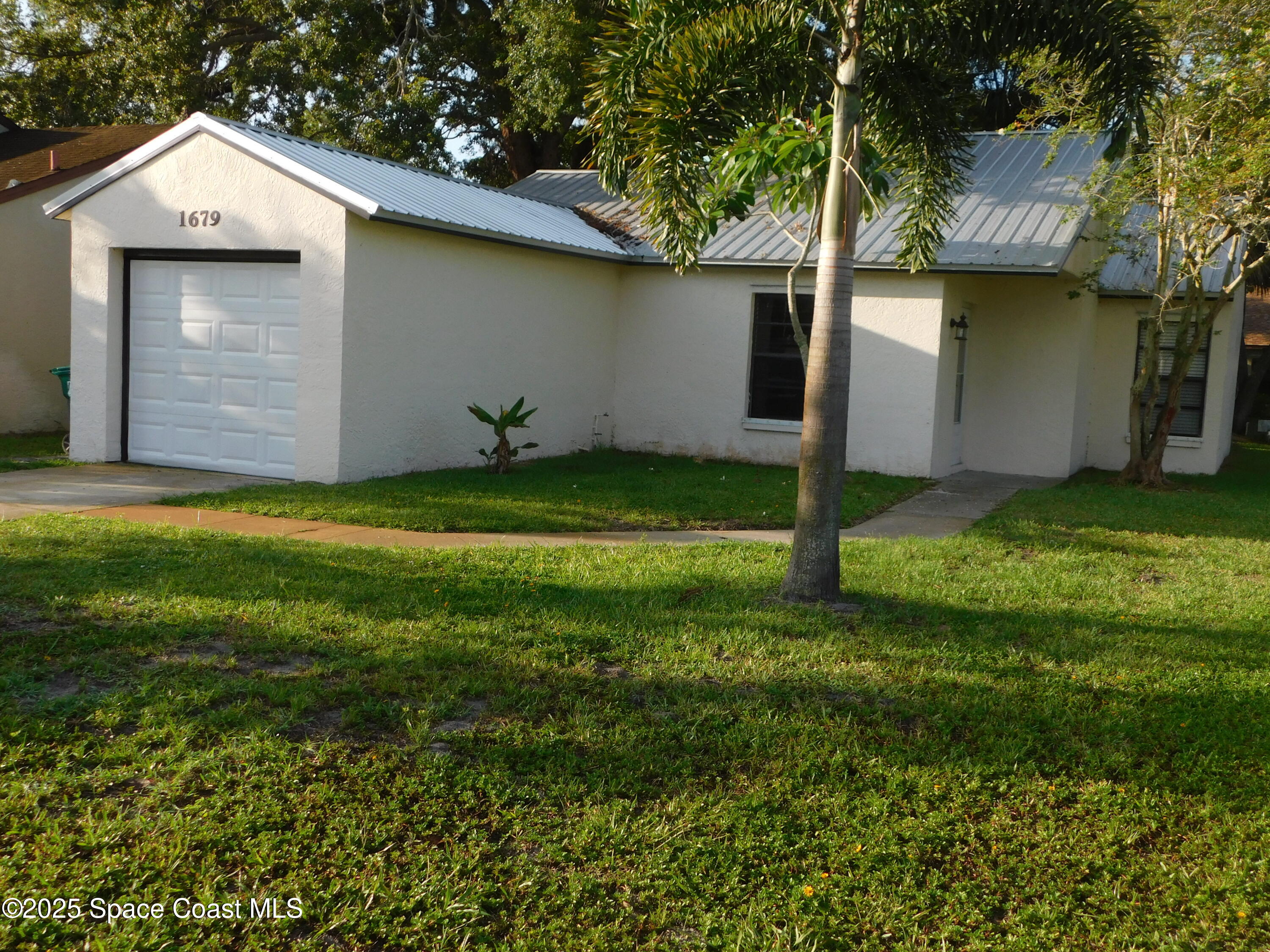 1679 Cardinal Court