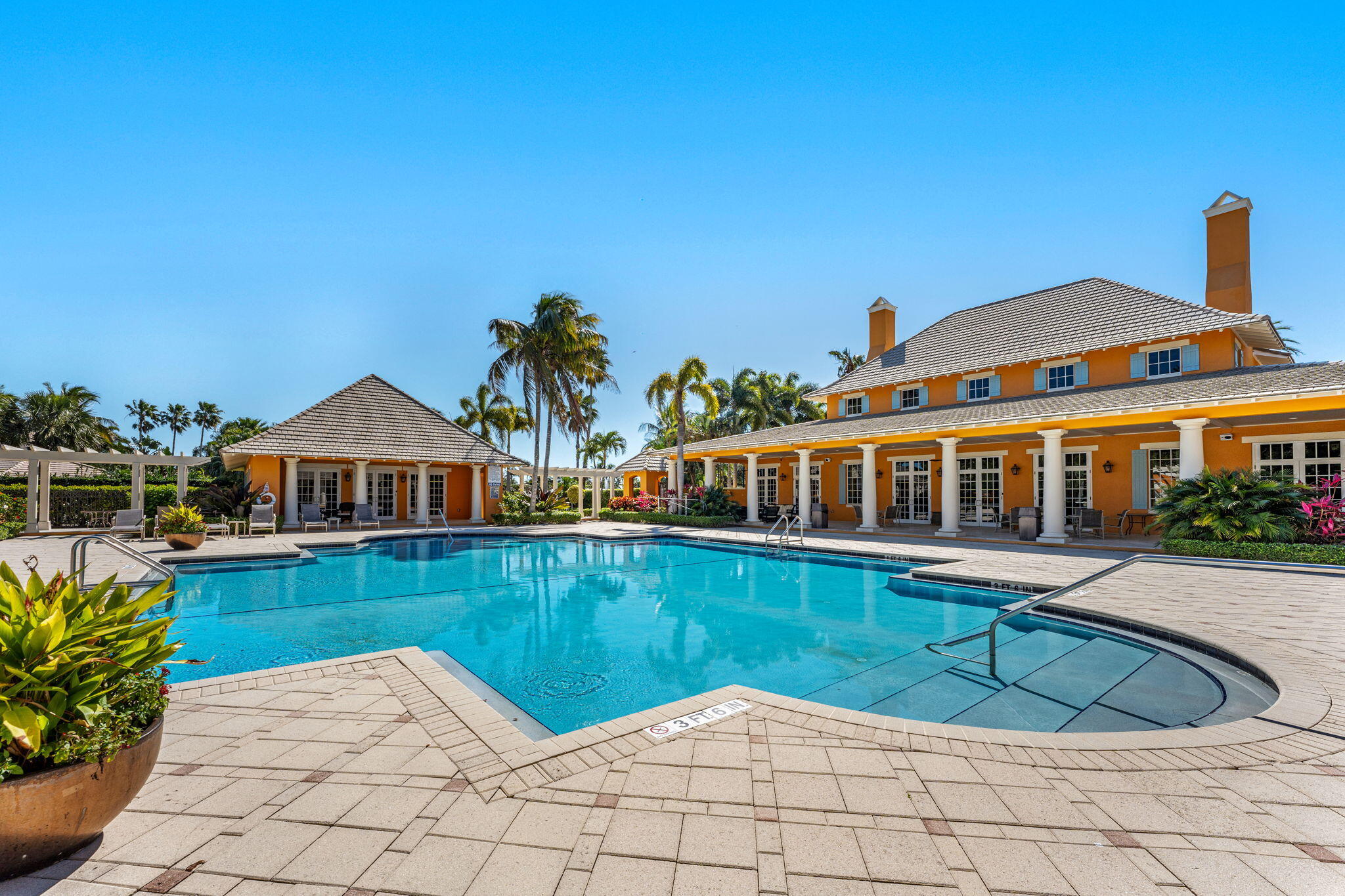 6435 Monserrat Drive