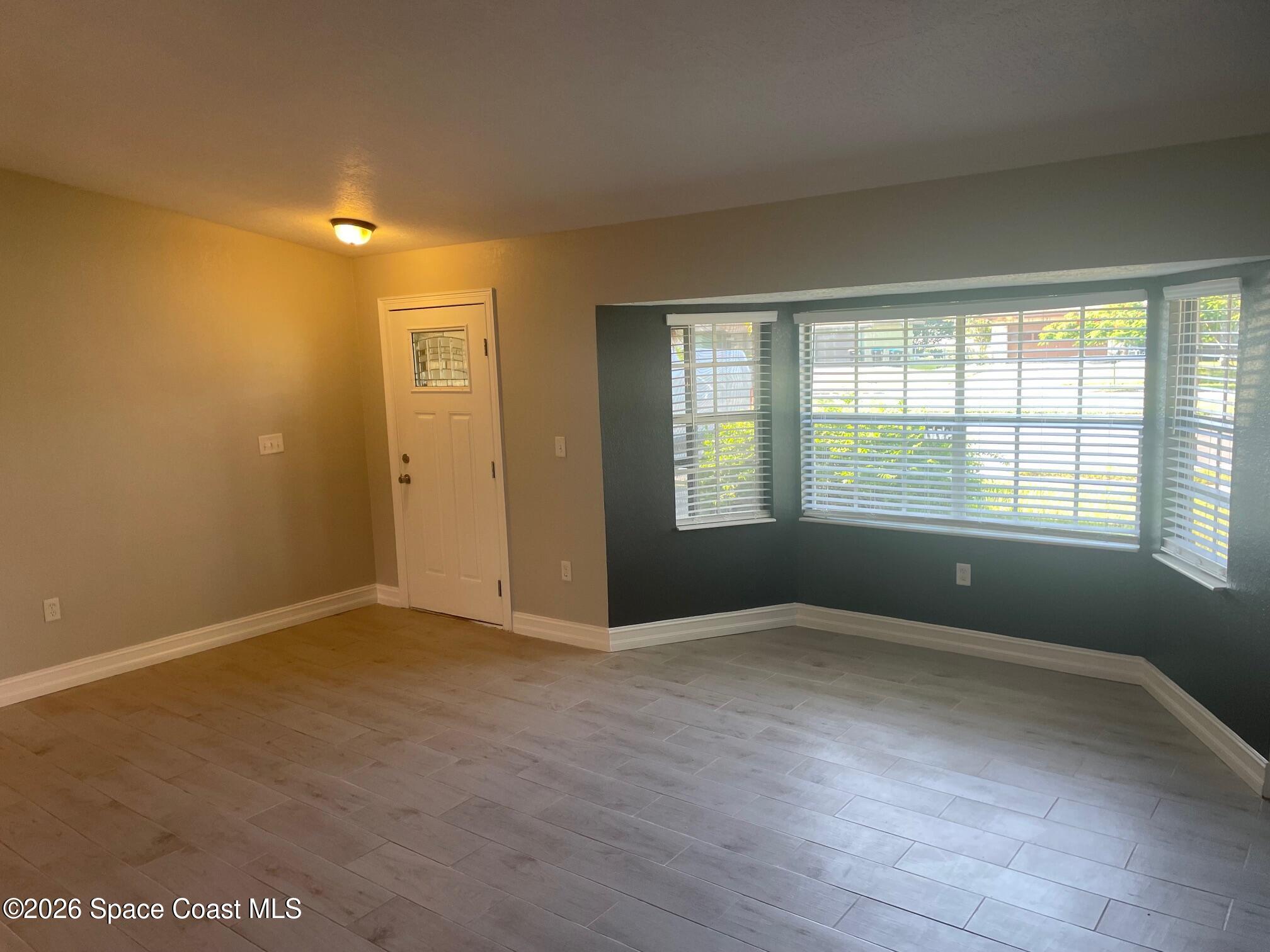 377 Emerson Drive NW