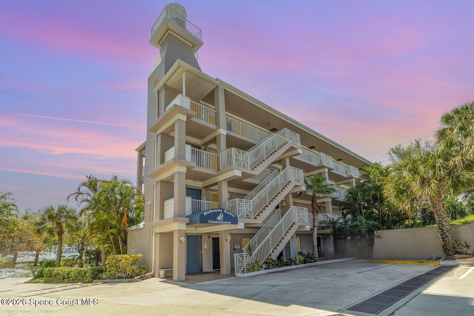 1209 E New Haven Avenue 404